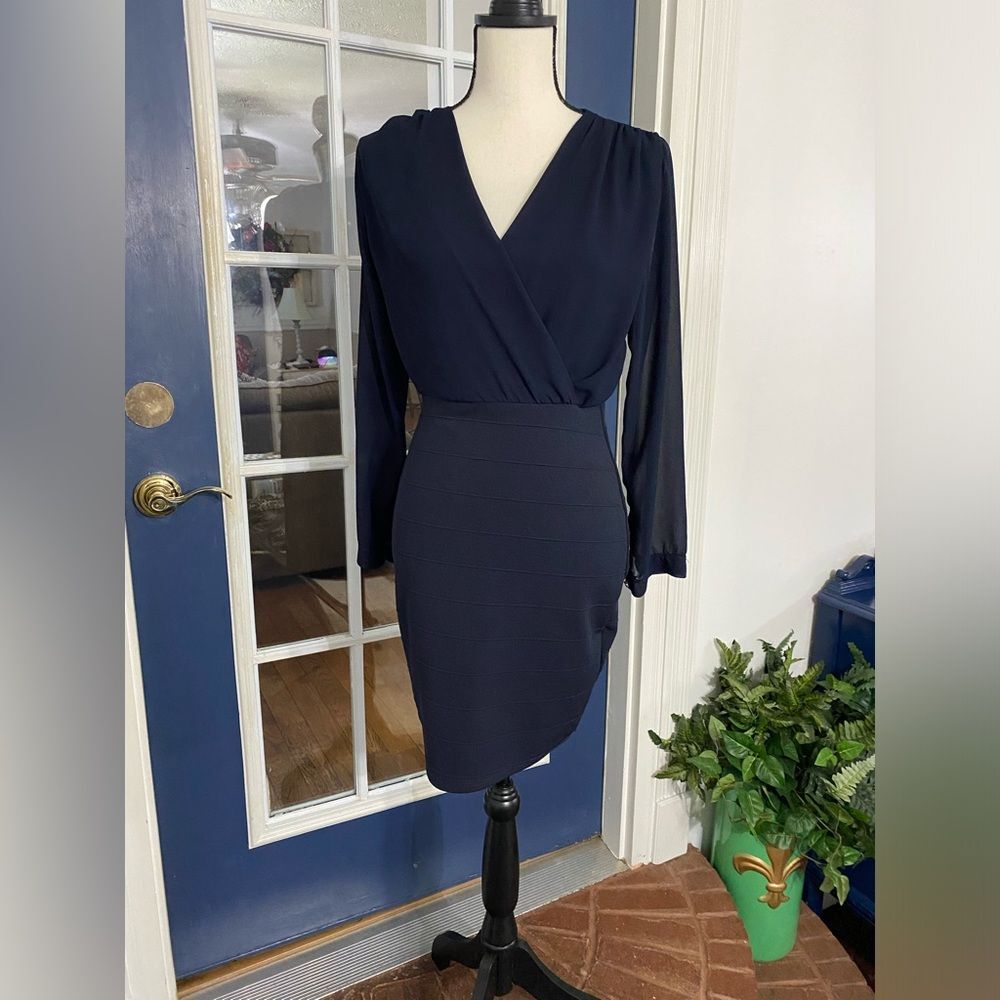 New Collection navy Dress made in Italy Size Medium